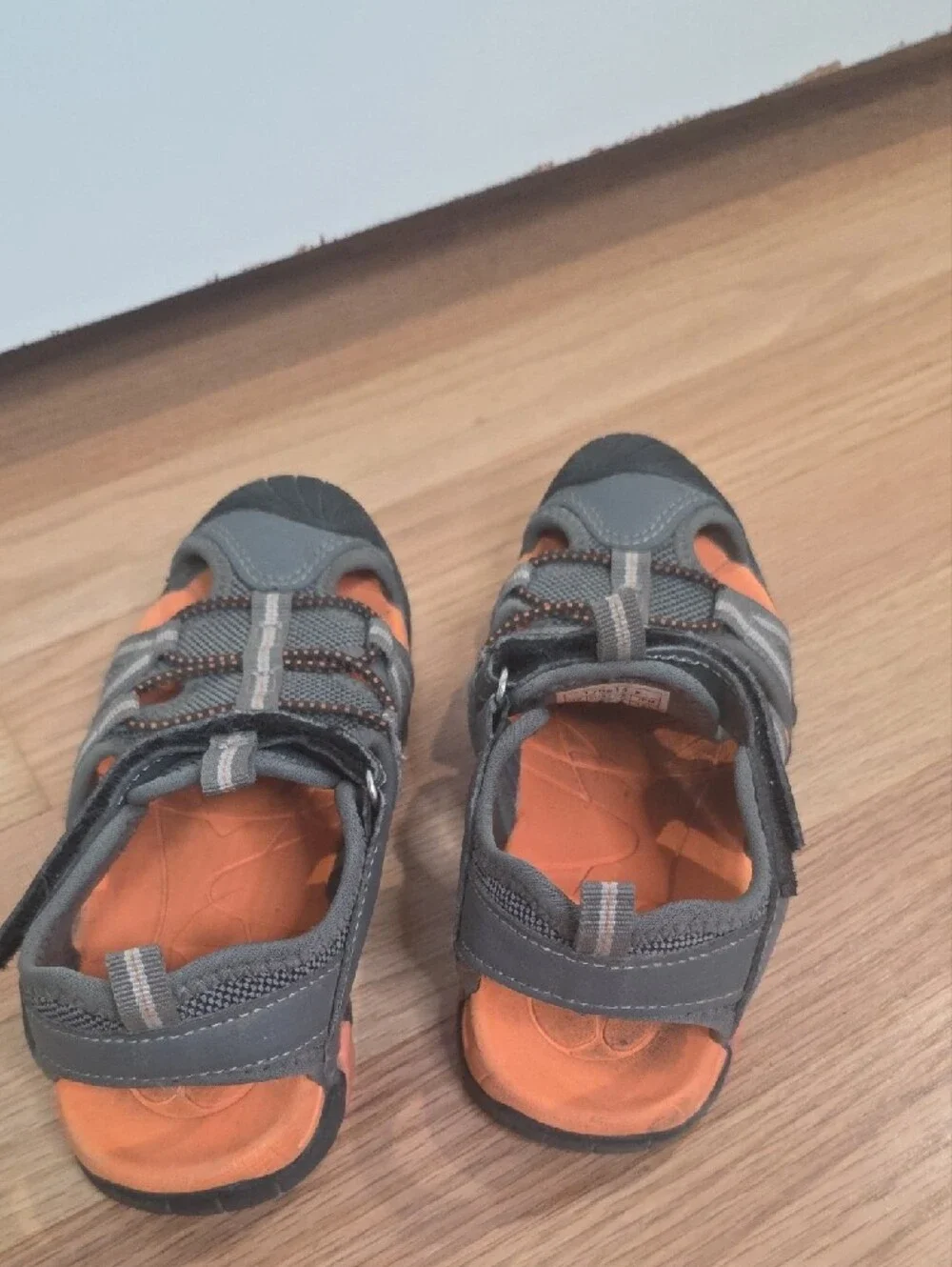 Dream Pairs sturdy closed